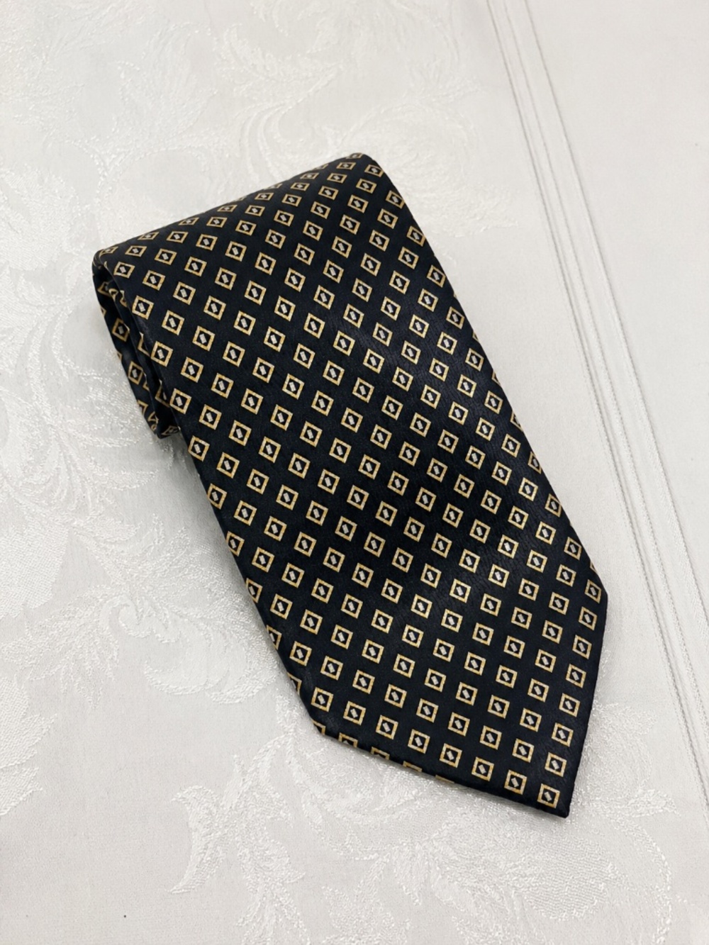 Umberto Bossi Roma Milano All Silk Made in Italy Black Geometric Tie